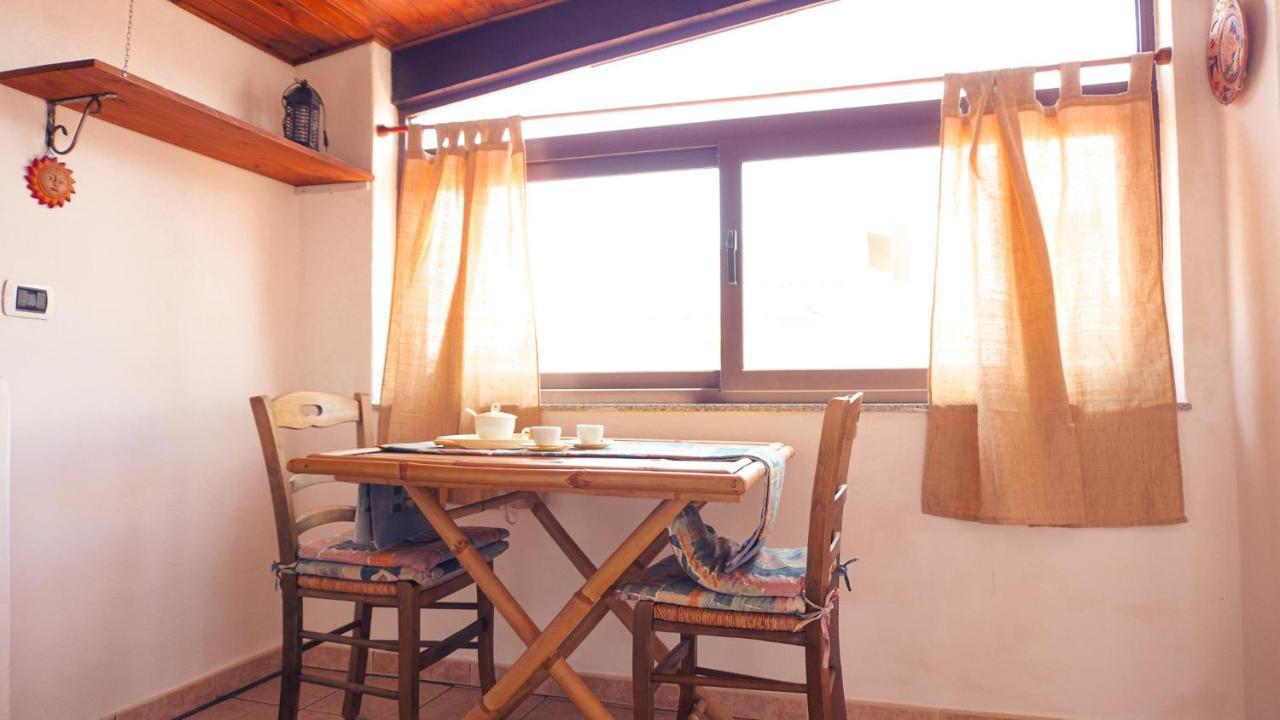 Pm 12 Via Achille Grandi Guest House Alghero Exterior foto
